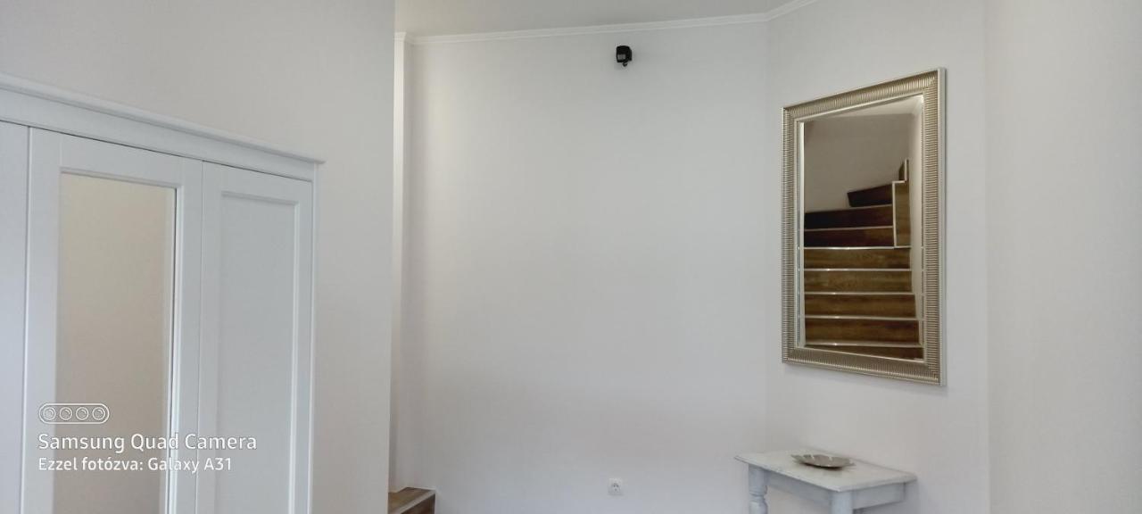 Júlia Apartman Eger Exterior foto